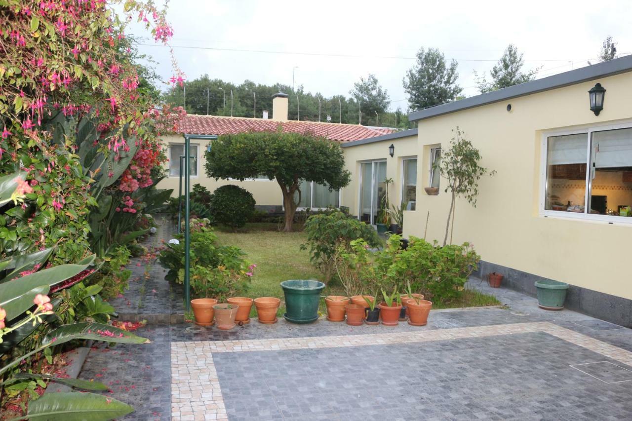 Casa Da Margarida - Area Privada Na Casa Da Anfitria Hotel Ponta Delgada  Exterior photo